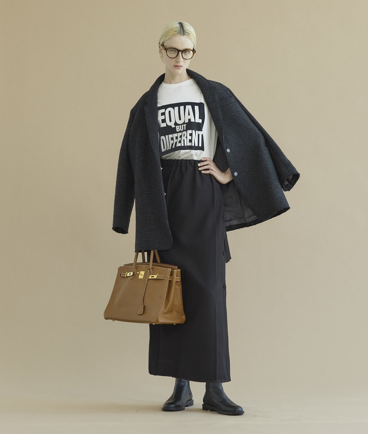【別注】KATHARINE HAMNETT×THIRD MAGAZINE×mikomori別注N/S Tシャツ　“EQUAL BUT DIFERENT”SLOGAN TEE 詳細画像 ホワイト 1