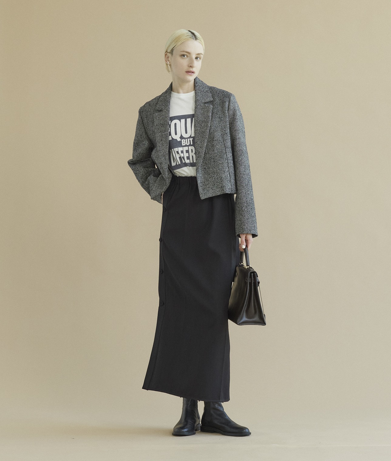 【別注】KATHARINE HAMNETT×THIRD MAGAZINE×mikomori別注N/S Tシャツ　“EQUAL BUT DIFERENT”SLOGAN TEE 詳細画像 ホワイト 2