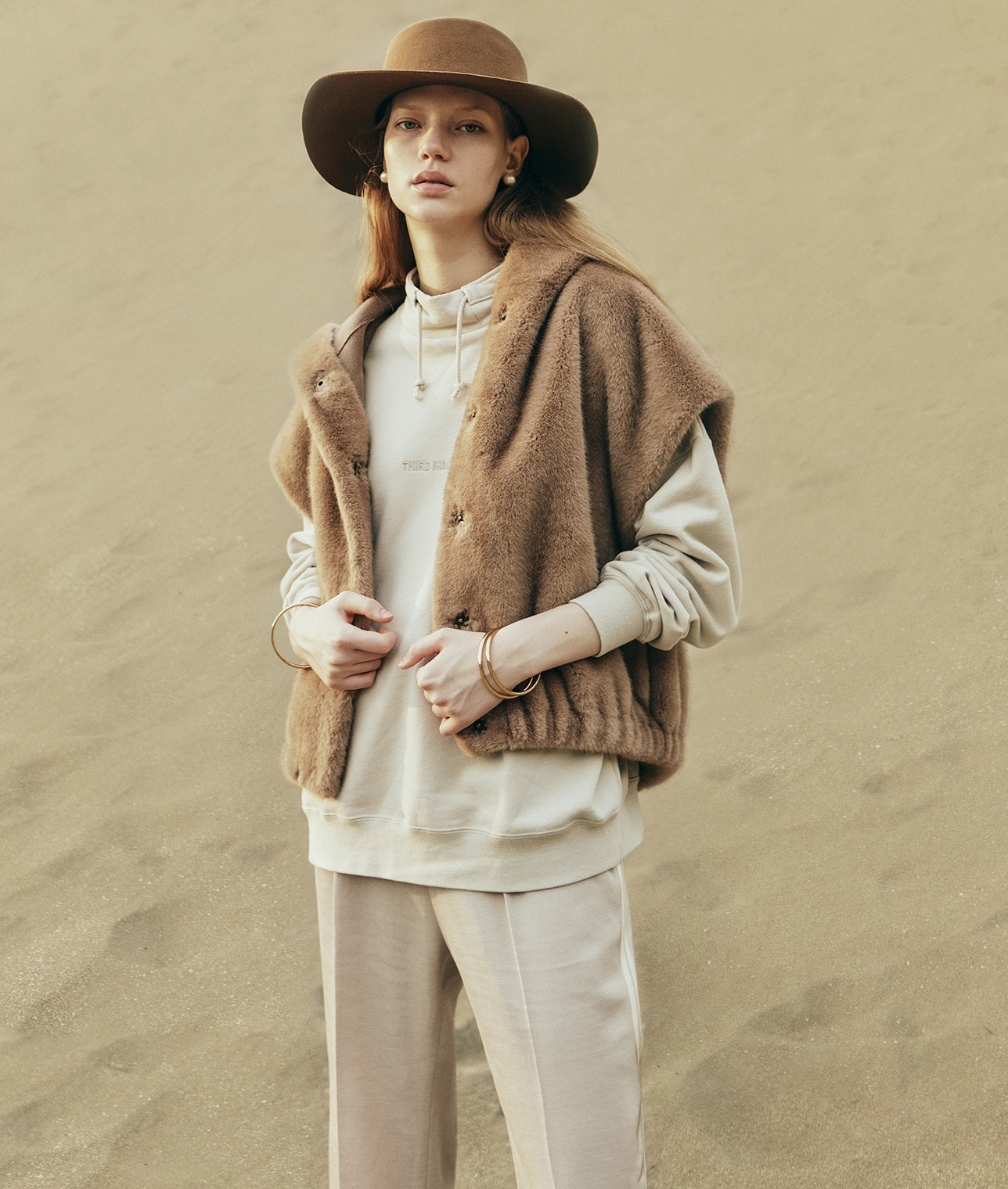 【再販】スタンドネックロゴスウェット 詳細画像 ブラック 3