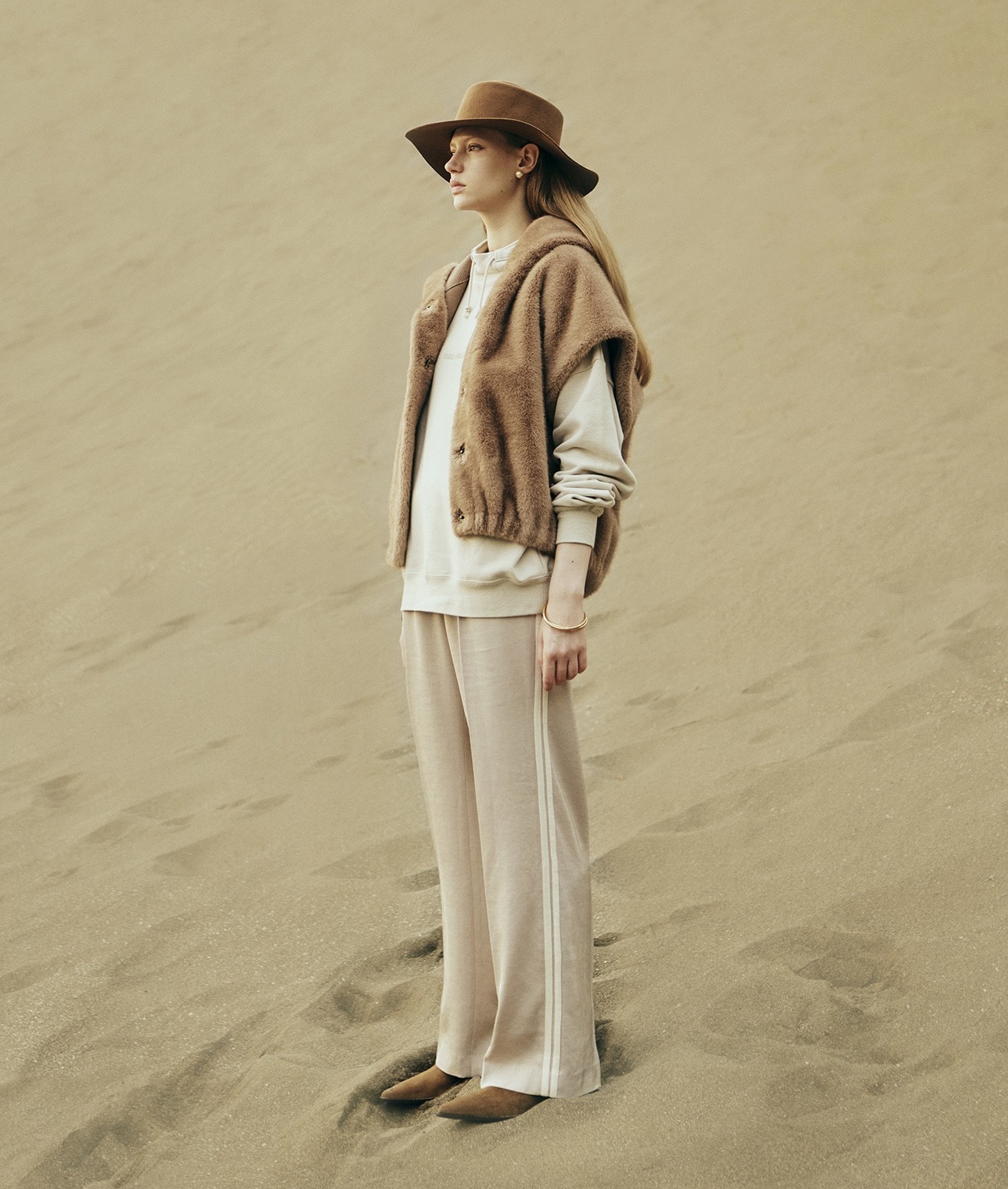 【ベージュ予約】トラックラインパンツ 詳細画像 ベージュ 3