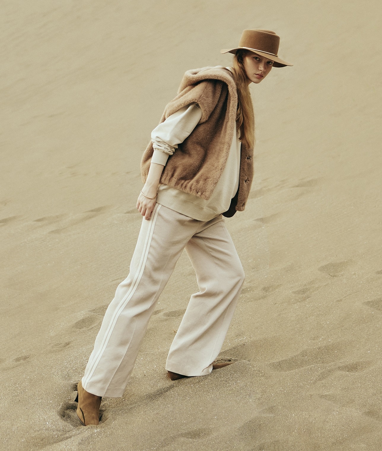 【ベージュ予約】トラックラインパンツ 詳細画像 ベージュ 4