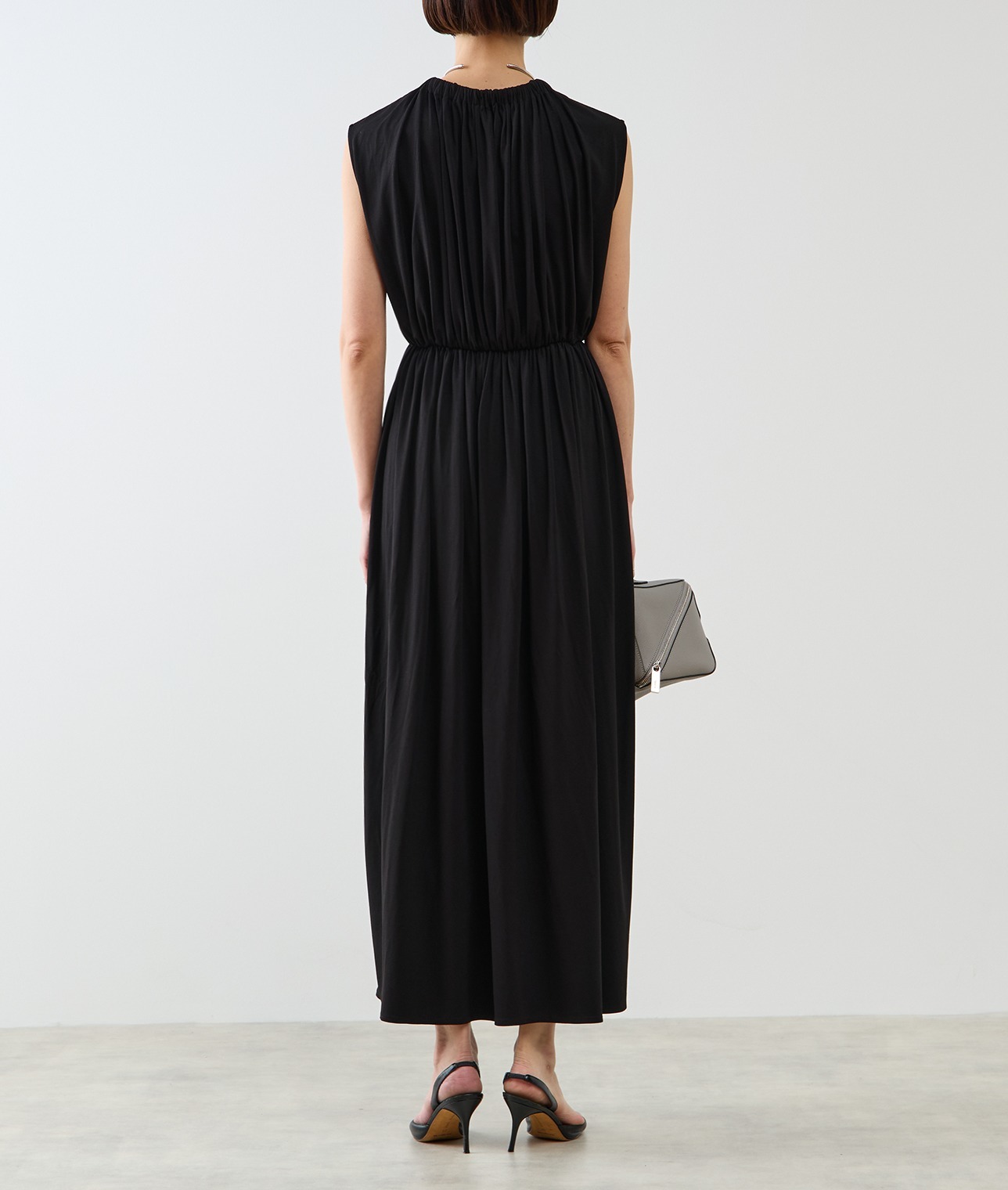 シャーリングワンピース 詳細画像 ブラック 3