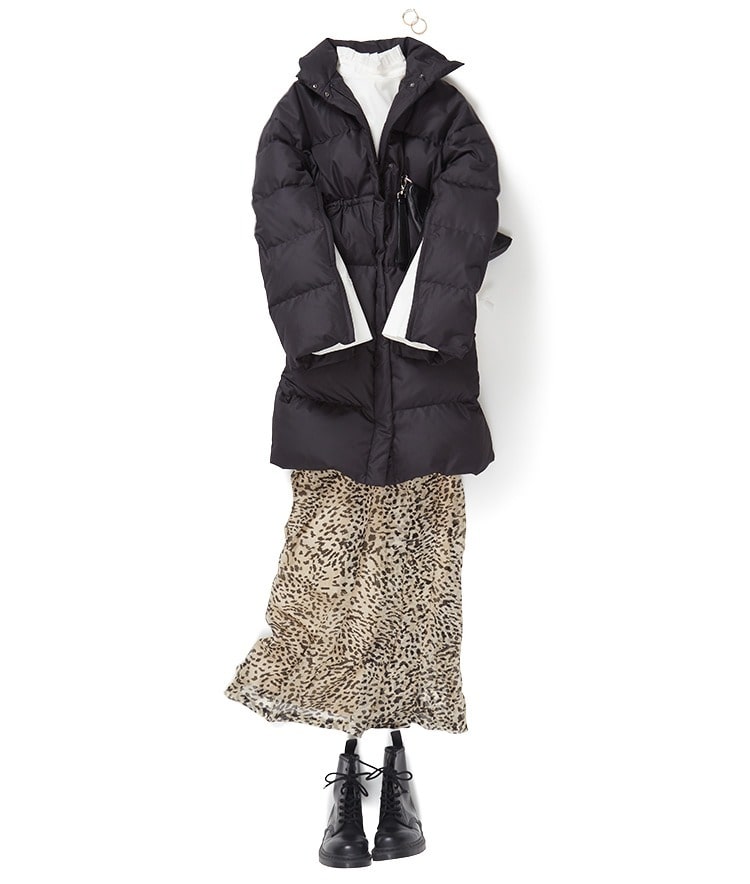 スタンドフリルブラウス	× ROSEANNA/アニマルプリーツスカート×袖ジップダウンコート