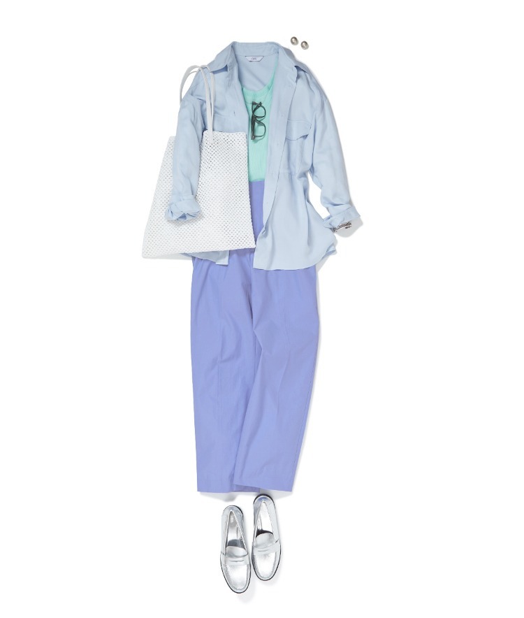 リボンタンクトップ×ORR/フラップポケットシャツ×タックストレートパンツ×VANGI/メッシュトート