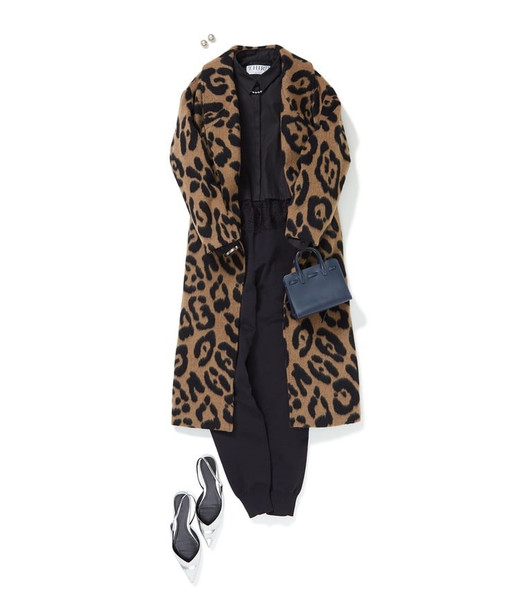 裾レースブラウス×ニッティングパンツ×【阪急うめだ先行】レオパードガウンコート