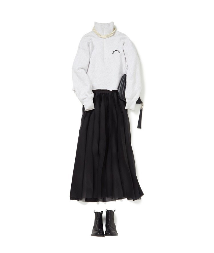 ハーフジップロゴスウェット×オーガンジープリーツスカート