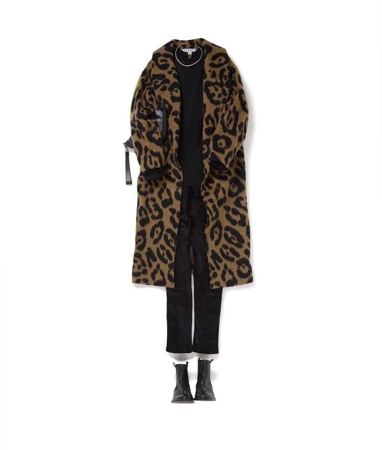 ワッフルロングスリーブTシャツ×ストレッチベロアスキニーパンツ×レオパードガウンコート