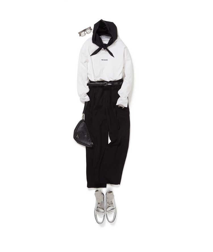 グログランロゴロングTシャツ×ツイルタックパンツ×フーディスカーフ