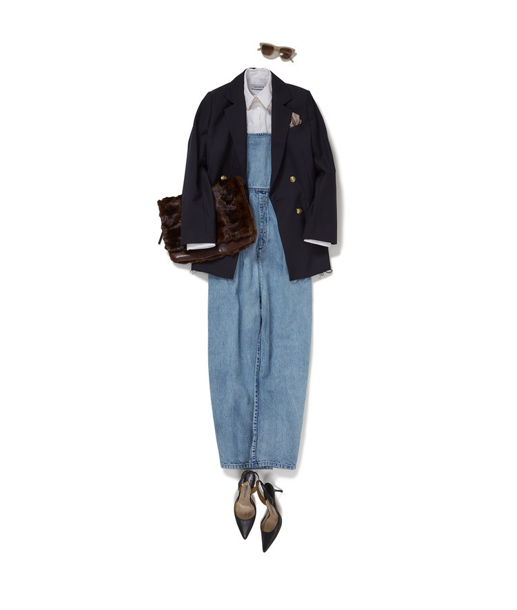 デニムサロペット×カットオフブレザー×チェーントリミングシャツ